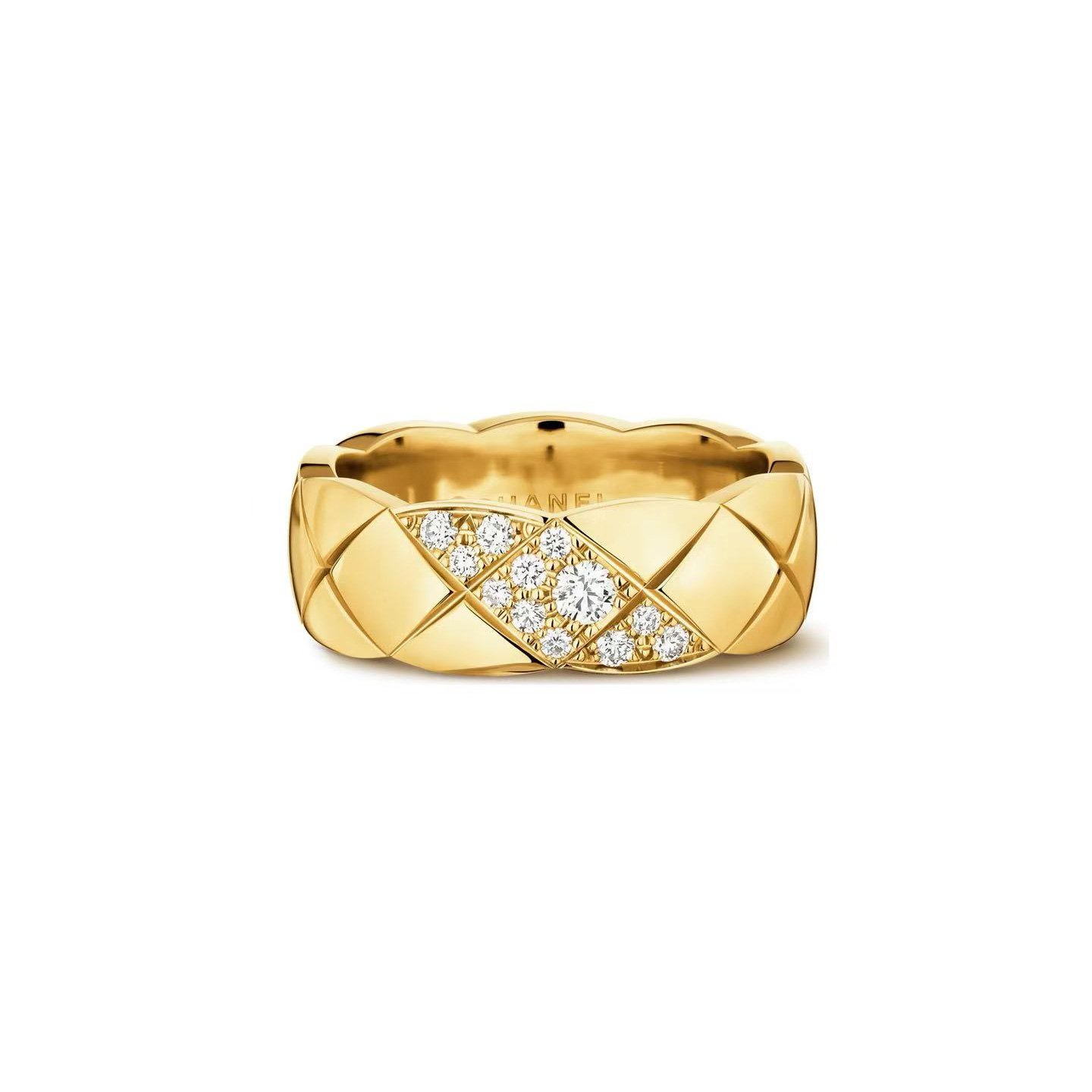 18k gold Wide coco crush Ring with natural diamonds customized